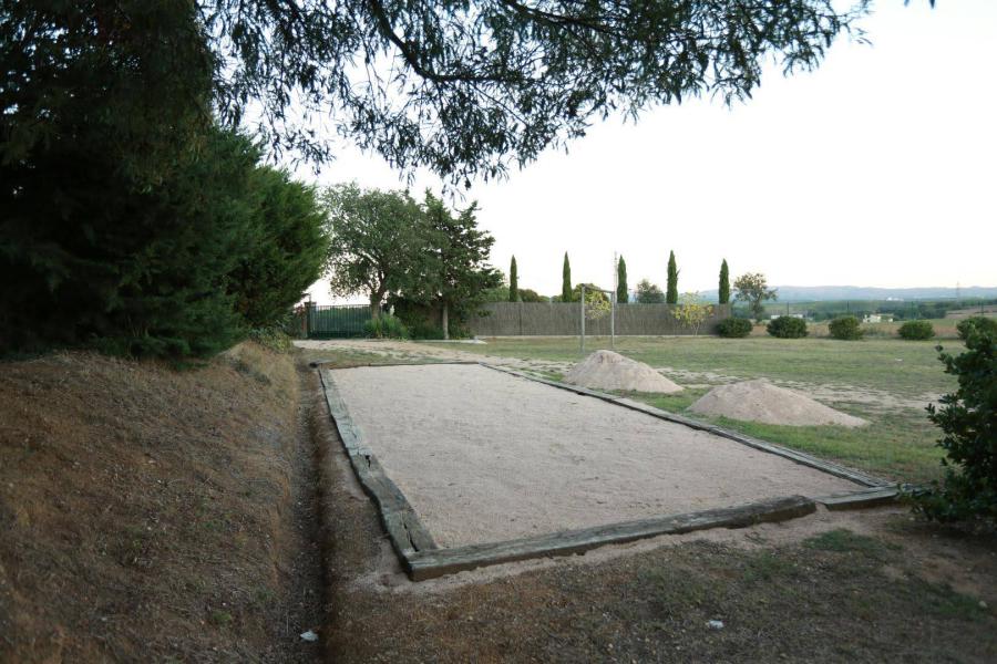 pista de petanca de la casa rural de Can Micos en Girona