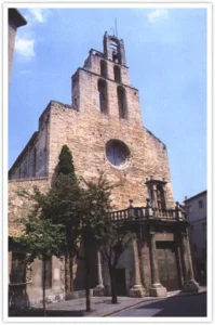 Que hacer en Banyoles - Iglesia gótica de Santa María dels Turers - casa y turismo rural en girona