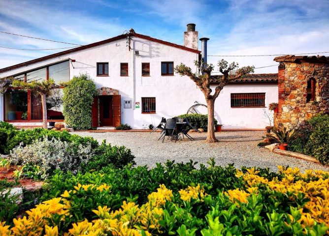 casa rural para grupos en Girona | Can Micos